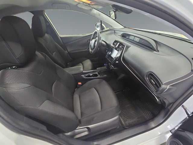 2022 Toyota Prius LE
