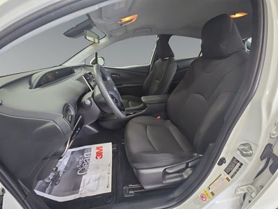 2022 Toyota Prius LE