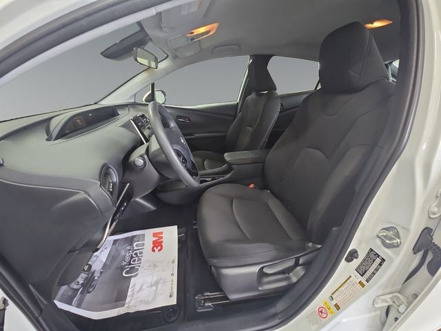 2022 Toyota Prius LE