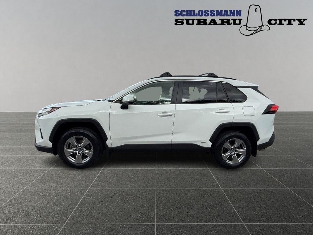2022 Toyota RAV4 Hybrid XLE