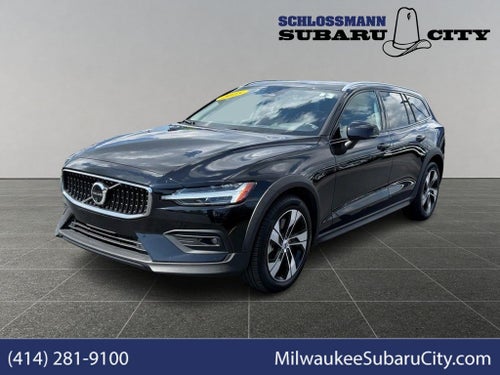 2025 Volvo V60 Cross Country B5 Plus