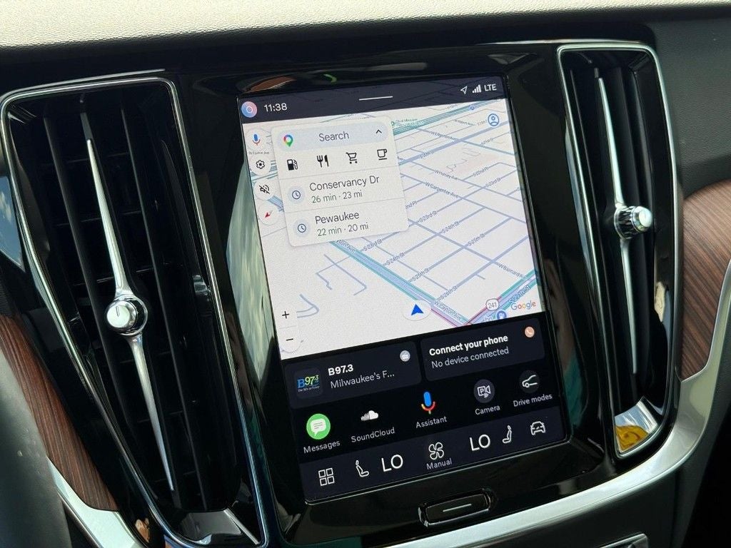 2025 Volvo V60 Cross Country B5 Plus